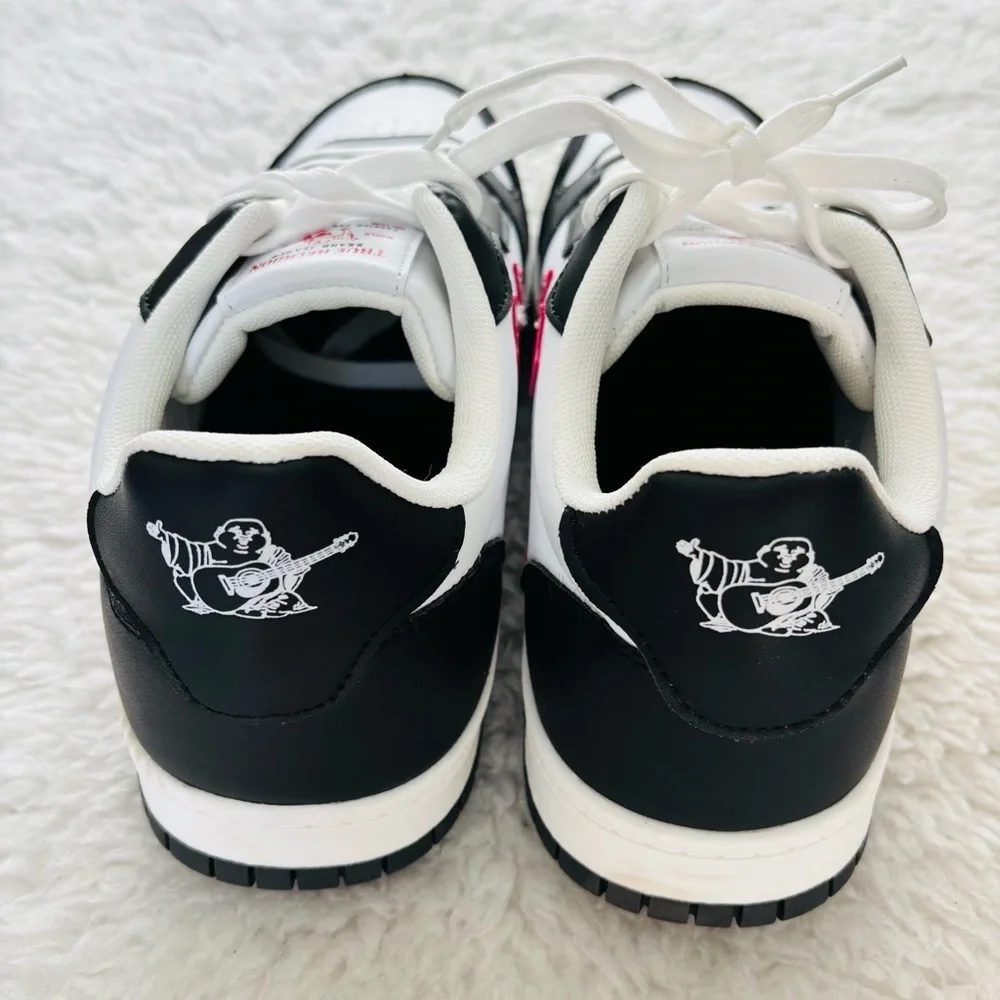 True Religion Arthur S Black and White Sneakers with Red Accents Logo size 10 M